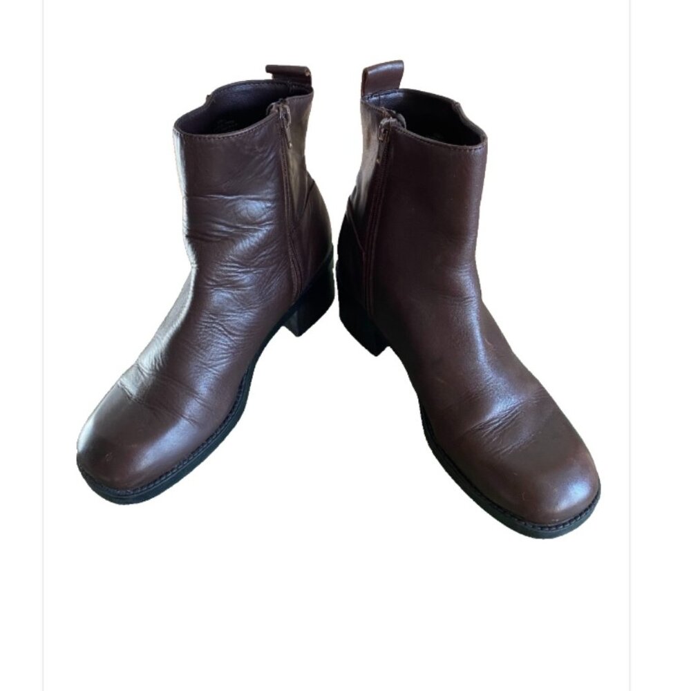 Westies Leather Lug Sole Ankle Boot Sz 9M